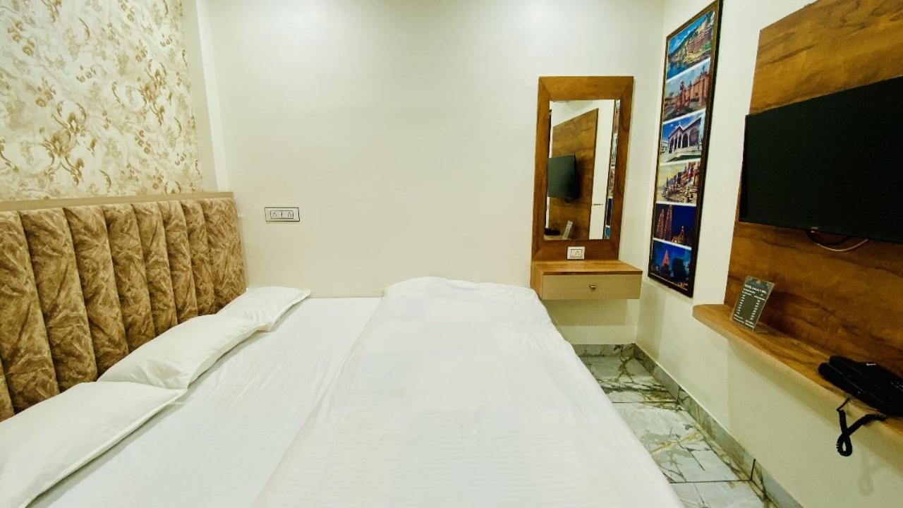 Hotel Malay Inn Ujjain Exterior photo