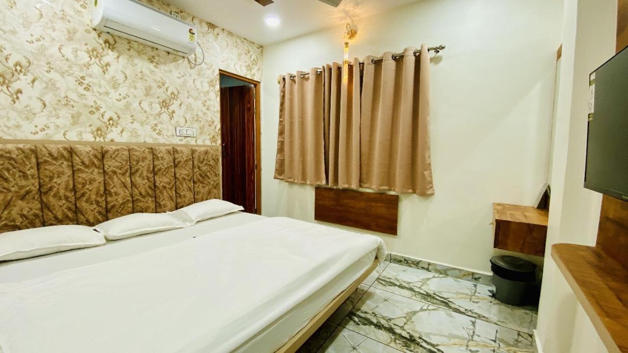 Hotel Malay Inn Ujjain Exterior photo