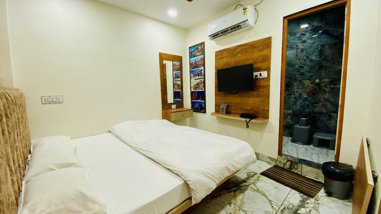 Hotel Malay Inn Ujjain Exterior photo