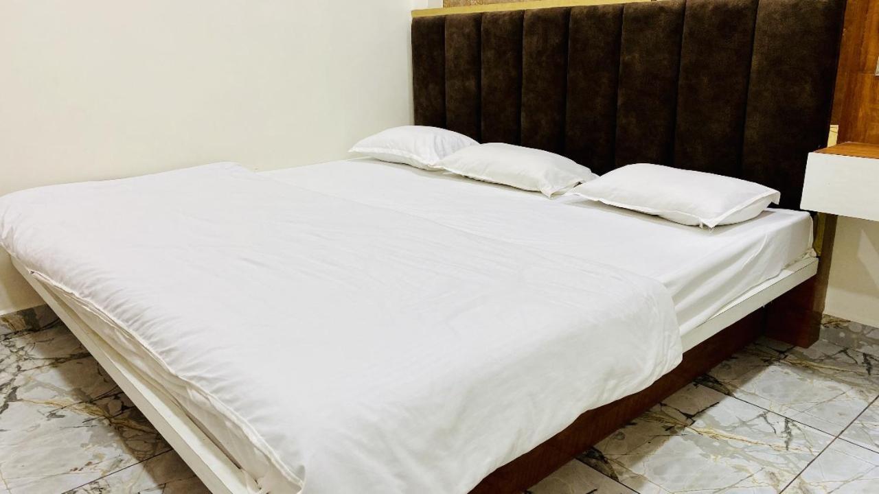 Hotel Malay Inn Ujjain Exterior photo